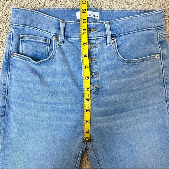 LOFT Frayed Button Fly Skinny Jeans Raw Hem Light Blue Wash Size 2/26 - Picture 8 of 10
